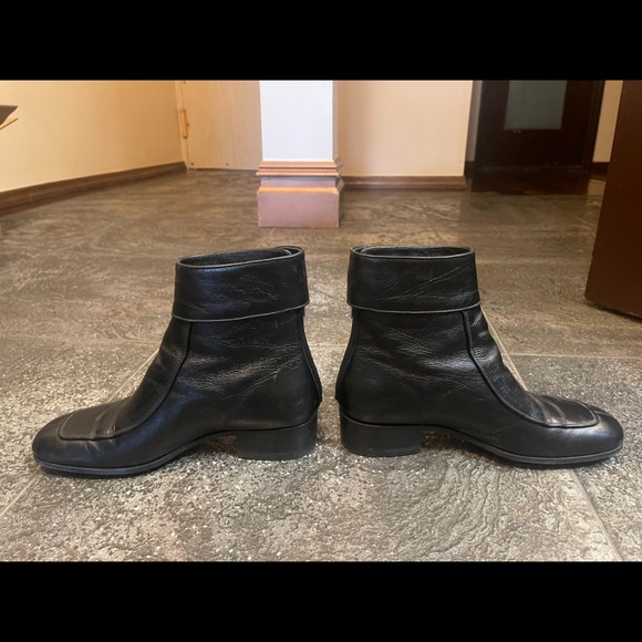 SAINT LAURENT BLACK LEATHER MILES BOOT - Picture 2 of 5